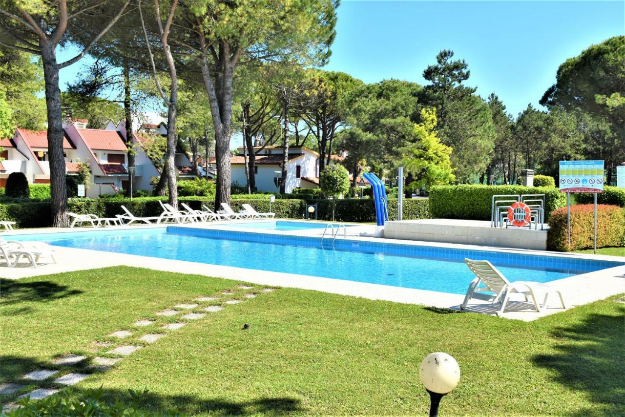 Villaggio Anna Бибионе Экстерьер фото