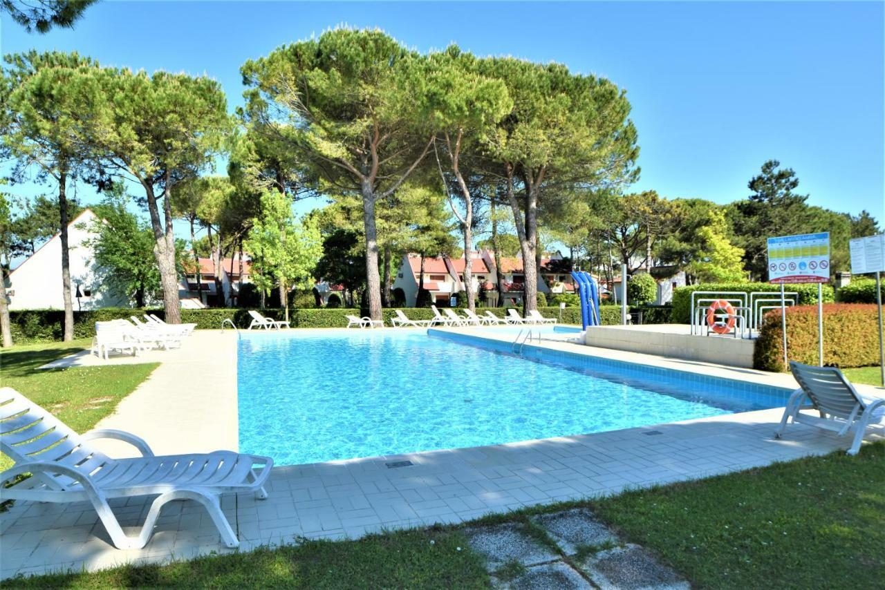 Villaggio Anna Бибионе Экстерьер фото